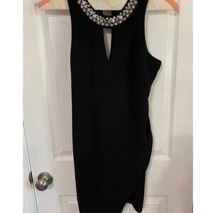 LADIES SIZE MED BLACK SLEEVELESS DRESS BEADED NECKLINE ASYMETRICAL HEMLINE